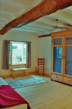 Photo: Bedroom , click here for enlargement